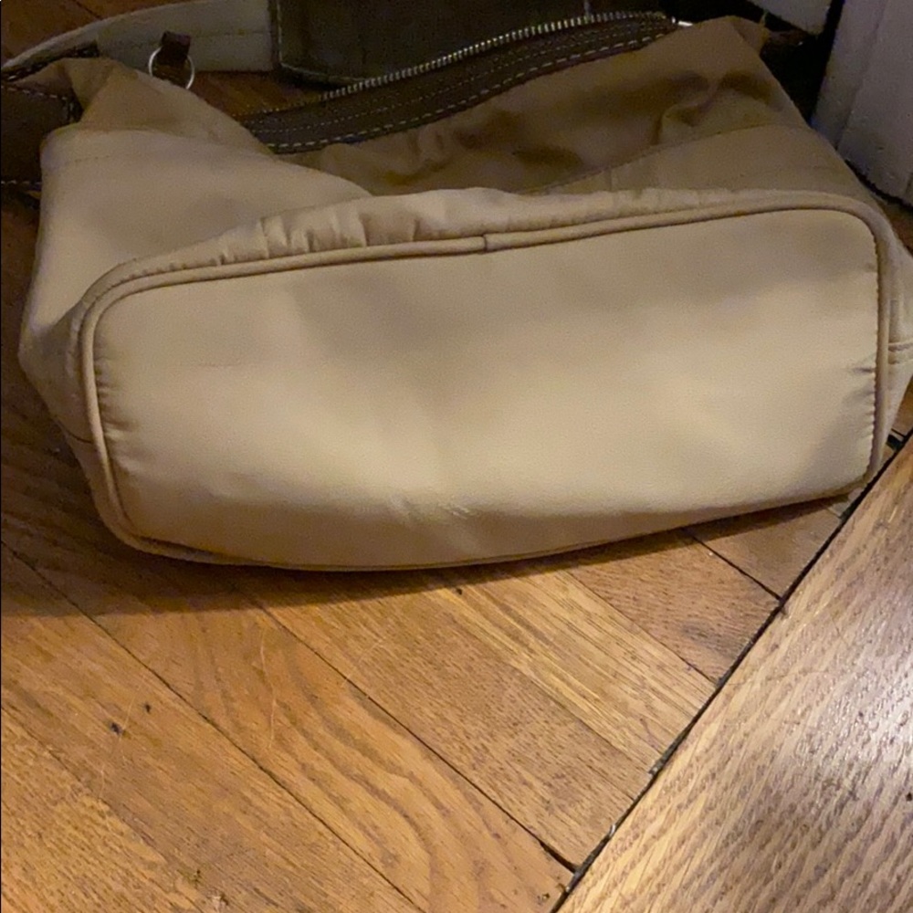 Coach - Picture 5 of 5